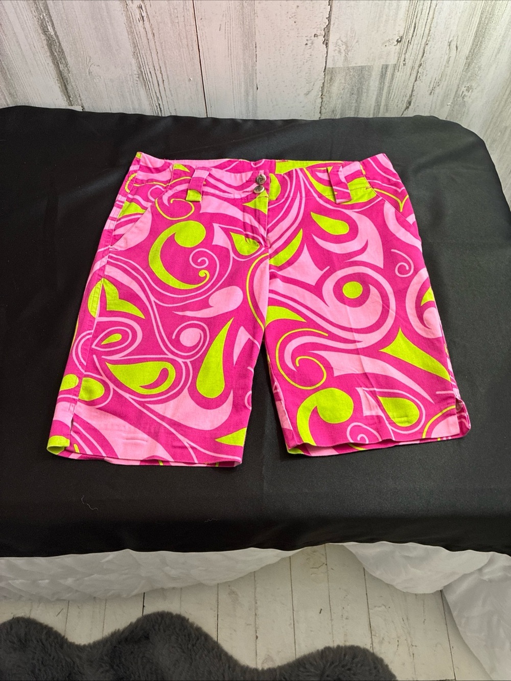 Vibrant Pink & Lime Women's Jr Sz 0  Bermuda Shorts Golf